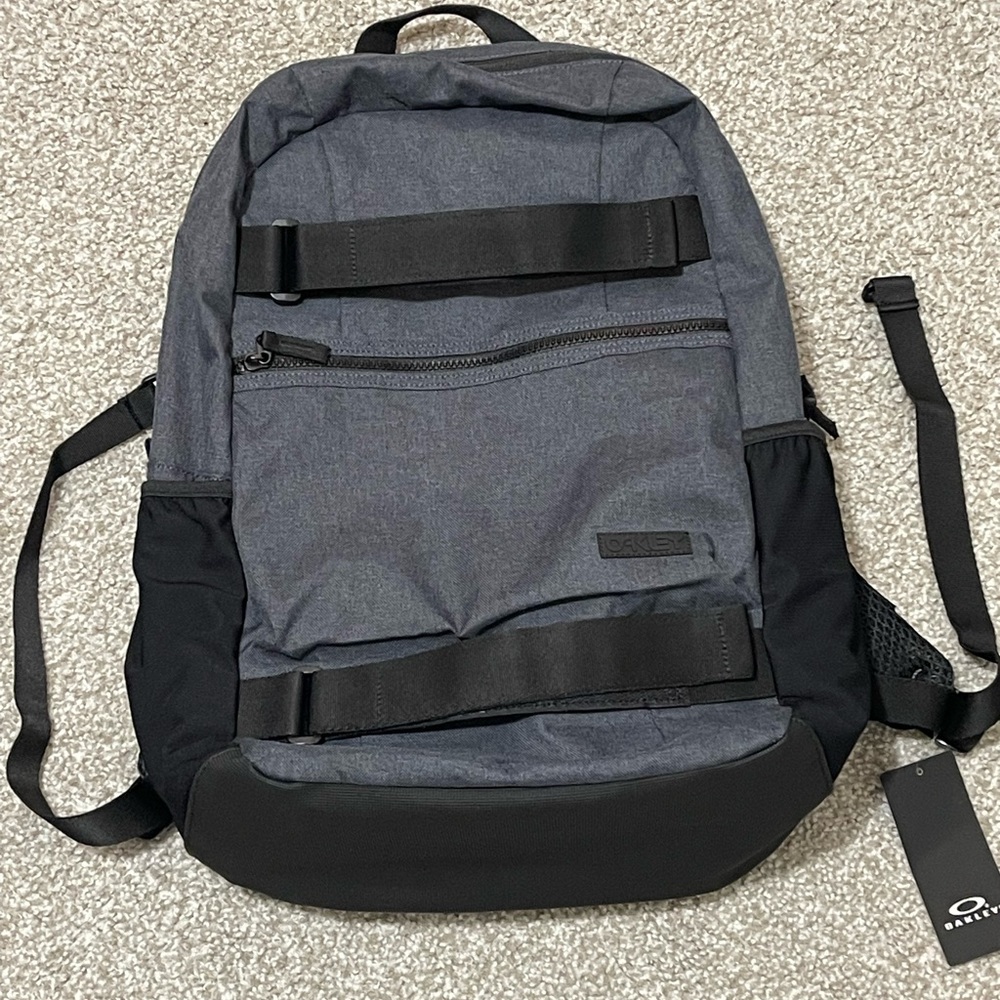 New Oakley transit sport backpack
